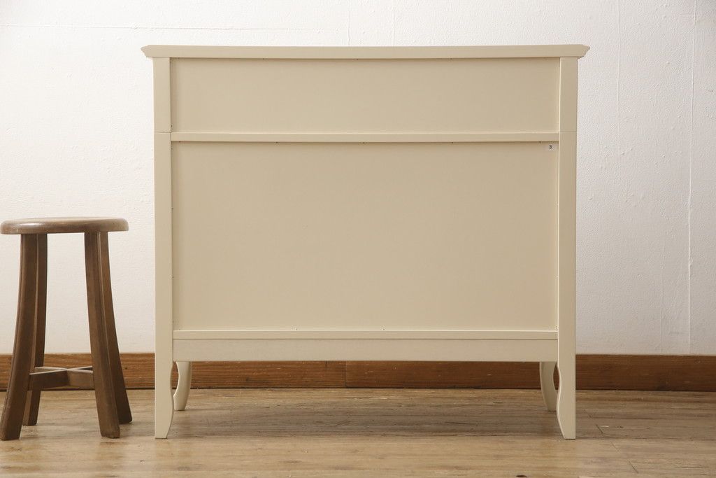 洋箪笥を小さくリメイク!引き出し3段分を無くして高さをリサイズ。