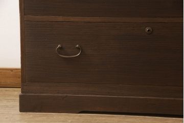 桐箪笥を着色リメイク!上段の衣装盆3杯を棚板1枚に変更。チェスナット系に着色仕上げ。