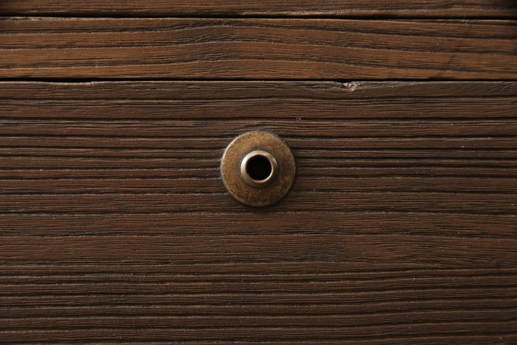 桐箪笥を着色リメイク!上段の衣装盆3杯を棚板1枚に変更。チェスナット系に着色仕上げ。