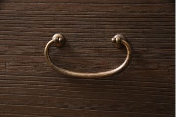 桐箪笥を着色リメイク!上段の衣装盆3杯を棚板1枚に変更。チェスナット系に着色仕上げ。