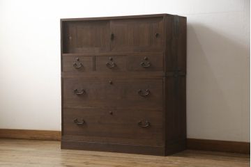 桐箪笥を着色リメイク!高品質リペアを施し、チェスナット系に着色仕上げ。