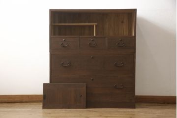 桐箪笥を着色リメイク!高品質リペアを施し、チェスナット系に着色仕上げ。