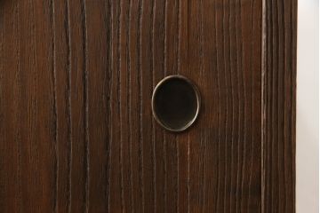 桐箪笥を着色リメイク!高品質リペアを施し、チェスナット系に着色仕上げ。