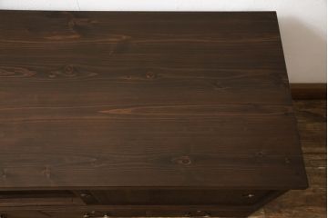 桐箪笥を着色リメイク!ヒノキ材の天板を取り付け、チェスナット系に着色仕上げ。