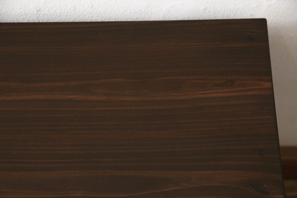 桐箪笥を着色リメイク!ヒノキ材の天板を取り付け、チェスナット系に着色仕上げ。