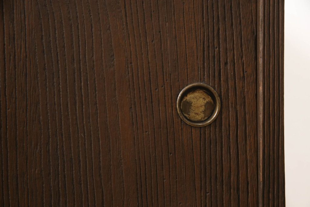 桐箪笥を着色リメイク!ヒノキ材の天板を取り付け、チェスナット系に着色仕上げ。