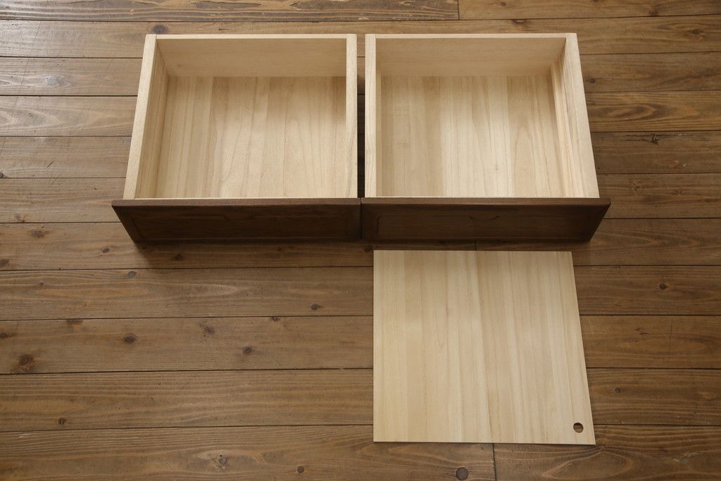 箪笥を小さくリメイク!高品質リペアを施し、奥行きを小さくリサイズ。