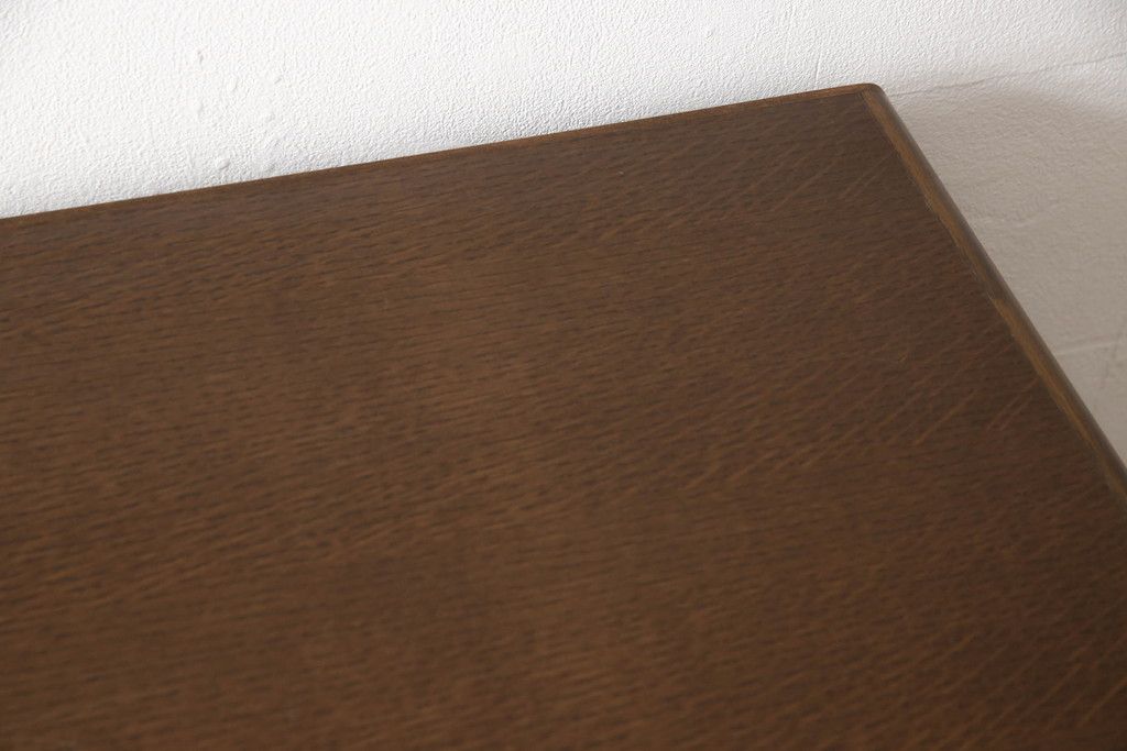 箪笥を小さくリメイク!高品質リペアを施し、奥行きを小さくリサイズ。