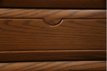 箪笥を小さくリメイク!高品質リペアを施し、奥行きを小さくリサイズ。