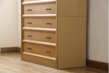 婚礼箪笥を綺麗に再生!高品質リペアを施し、ワントーン落ち着いた色に着色仕上げ。