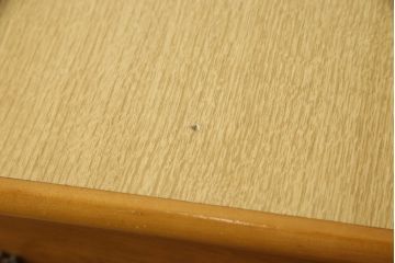 婚礼箪笥を綺麗に再生!高品質リペアを施し、ワントーン落ち着いた色に着色仕上げ。