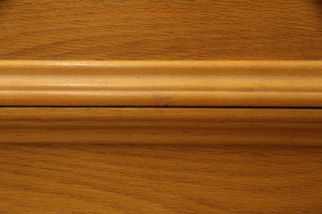 婚礼箪笥を綺麗に再生!高品質リペアを施し、ワントーン落ち着いた色に着色仕上げ。