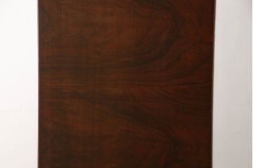 婚礼箪笥を小さくリメイク!高さと幅をリサイズし、観音扉の取り外しでより使いやすく。色ムラを綺麗にして仕上げ。