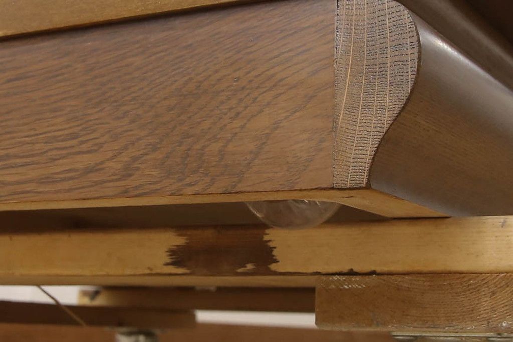 洋服ダンスをチェストにリメイク!下3段を利用し、幅を小さくリサイズ。キャスターを取り付けてクローゼット内収納チェストに。