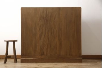 桐箪笥を綺麗に再生!高品質リペアを施し、顔料の入ったワックスで着色仕上げ。