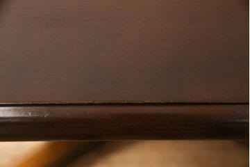 テーブルの高さを高くリメイク!高品質リペアを施し、取り外せる仕様の調整脚を取り付け。現状の色をベースに着色仕上げ。