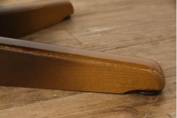 テーブルの高さを高くリメイク!高品質リペアを施し、取り外せる仕様の調整脚を取り付け。現状の色をベースに着色仕上げ。
