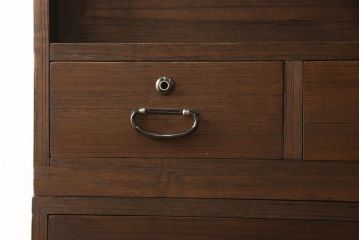 3段重ね桐箪笥の中段引き出しを衣装盆にリメイク!衣装盆をヒノキ材で4杯製作。オーク系に着色仕上げ。
