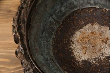 火鉢を綺麗に再生!高品質リペアを施し、内部側面を補修。
