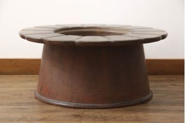 火鉢を綺麗に再生!高品質リペアを施し、殺虫のために燻蒸作業。