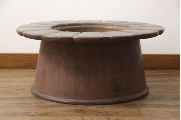 火鉢を綺麗に再生!高品質リペアを施し、殺虫のために燻蒸作業。
