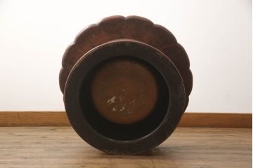 火鉢を綺麗に再生!高品質リペアを施し、殺虫のために燻蒸作業。