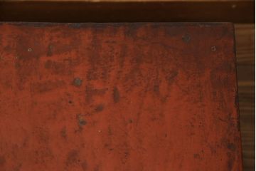 シナ鞄を綺麗に再生!高品質リペアを施し、上蓋内部を塗装。収納部分に箱を、底板に突板を入れて内部を補強。殺虫のために燻蒸作業。