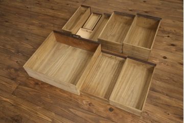 船箪笥を綺麗に再生!高品質リペアを施し、金具を補修、鍵を制作。殺虫のために燻蒸作業。