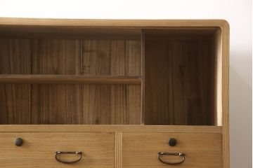 3段重ね桐箪笥を綺麗に再生!既存の砥の粉を洗浄後に蜜蝋ワックスで木地仕上げ。