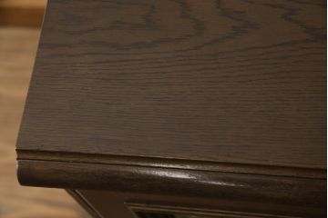 サイドボードを綺麗に再生!キズや塗装の剥げ部分を補修。