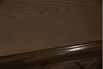 サイドボードを綺麗に再生!キズや塗装の剥げ部分を補修。