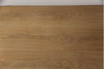 テーブルを使いやすくリメイク!天板を剥離し色ムラを取り除いて埋木。収納棚を撤去し、新たに脚を取り付け。