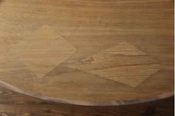 テーブルを使いやすくリメイク!天板を剥離し色ムラを取り除いて埋木。収納棚を撤去し、新たに脚を取り付け。