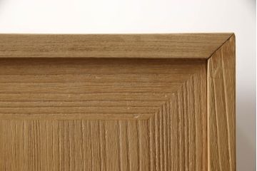 3段重ね桐箪笥を綺麗に再生!クリーニングを施し、可動部分の調整、接合部分の締め直し施工。クリアワックスで仕上げ。