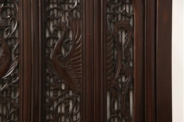 お仏壇をコンパクトにリメイク!指定サイズにリサイズし、外扉や灯篭、配線コードなども撤去。
