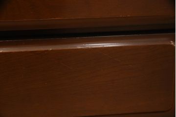 ワードローブを使いやすいサイズにリメイク!ご希望に合わせて横幅を小さくリサイズ。左側板も移設して小ぶりなワードローブに。