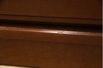 ワードローブを使いやすいサイズにリメイク!ご希望に合わせて横幅を小さくリサイズ。左側板も移設して小ぶりなワードローブに。