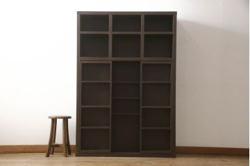 本棚の高さを低くリメイク!天板固定は目立たない方法で加工。