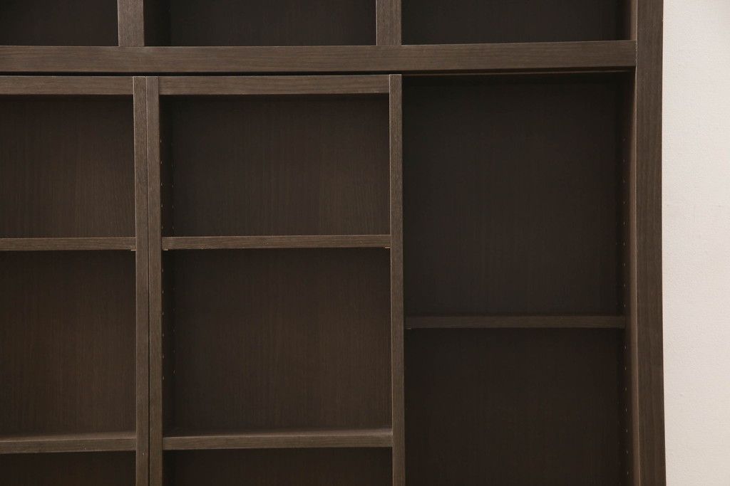 本棚の高さを低くリメイク!天板固定は目立たない方法で加工。