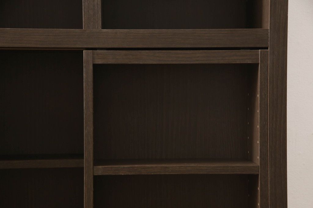 本棚の高さを低くリメイク!天板固定は目立たない方法で加工。