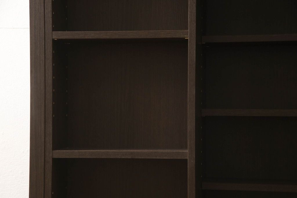 本棚の高さを低くリメイク!天板固定は目立たない方法で加工。