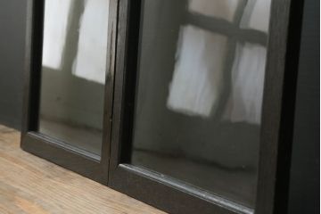 本箱の引き戸のガラスをゆらゆらガラスに交換!