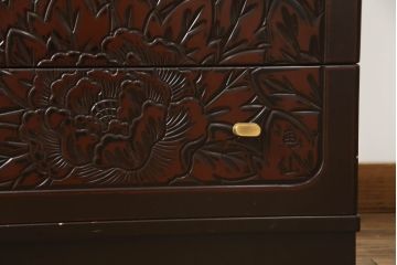 箪笥を綺麗に再生!高品質リペアを施し、取っ手を修理。引き出しはスライドレール加工をし、より使いやすい箪笥に。