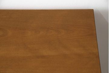 洋服箪笥を戸棚にリメイク!高さをカットし天板を強化。内部の鏡やネクタイ掛け等を取り外し、棚を追加。