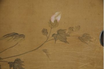 整理箪笥を綺麗に再生!襖の破れを補修。指定の引き出しのみ3分割し、使い勝手良く。元の色味に合わせキズ部分を補色して仕上げ。