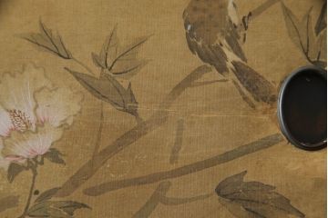 整理箪笥を綺麗に再生!襖の破れを補修。指定の引き出しのみ3分割し、使い勝手良く。元の色味に合わせキズ部分を補色して仕上げ。