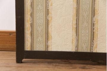 衝立てを綺麗に再生!指定の生地で表裏それぞれ張り替え。木製部分は元の色味をベースに仕上げ。