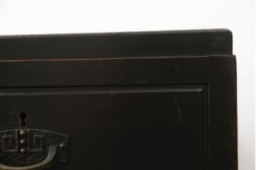 両袖机を綺麗に再生!天板を補強し、レザートップも張り替え。分割して搬入できるよう、全体を3分割仕様へ。