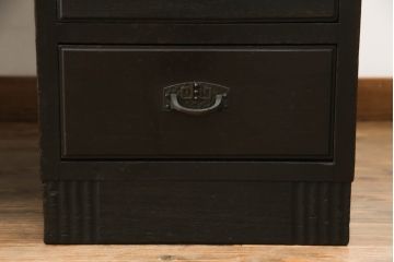 両袖机を綺麗に再生!天板を補強し、レザートップも張り替え。分割して搬入できるよう、全体を3分割仕様へ。