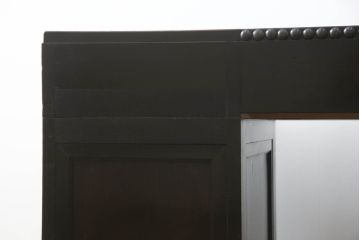 両袖机を綺麗に再生!天板を補強し、レザートップも張り替え。分割して搬入できるよう、全体を3分割仕様へ。